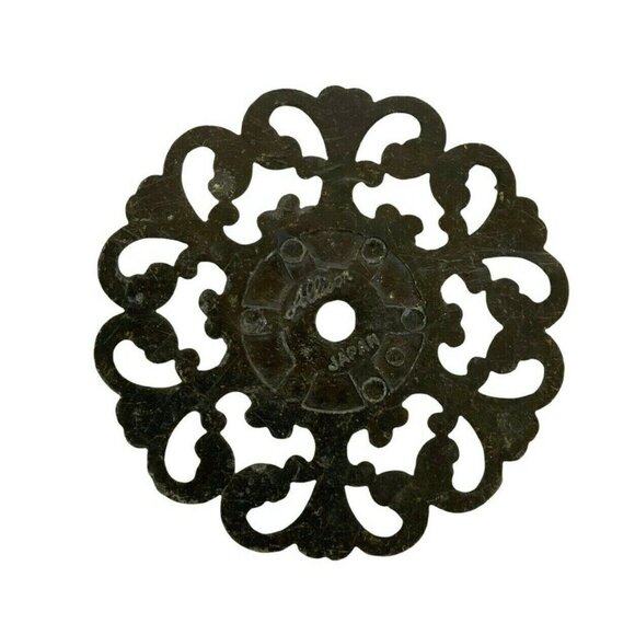 Brass Metal Furniture Embellishments Set Of 5 Vintage Decorative Hardware Pieces - Picture 6 of 10